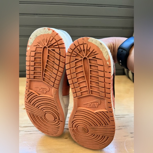 NIKE AIR JORDAN 1 LOW GS LT MADDER ROOT BLACK WHITE DM8960-801 SIZE 4 - Picture 7 of 8